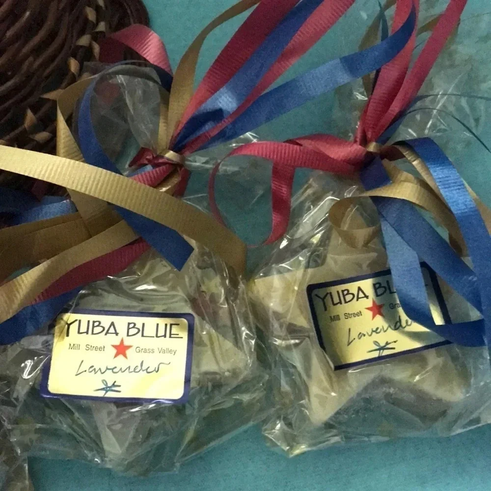 𝅺LAVENDER soaps gift basket